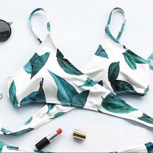 Cupshe bathing suit top